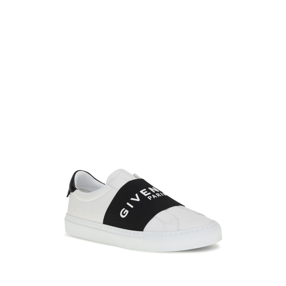 Givenchy Calf Leather Bos Taurus Low Top Sneakers