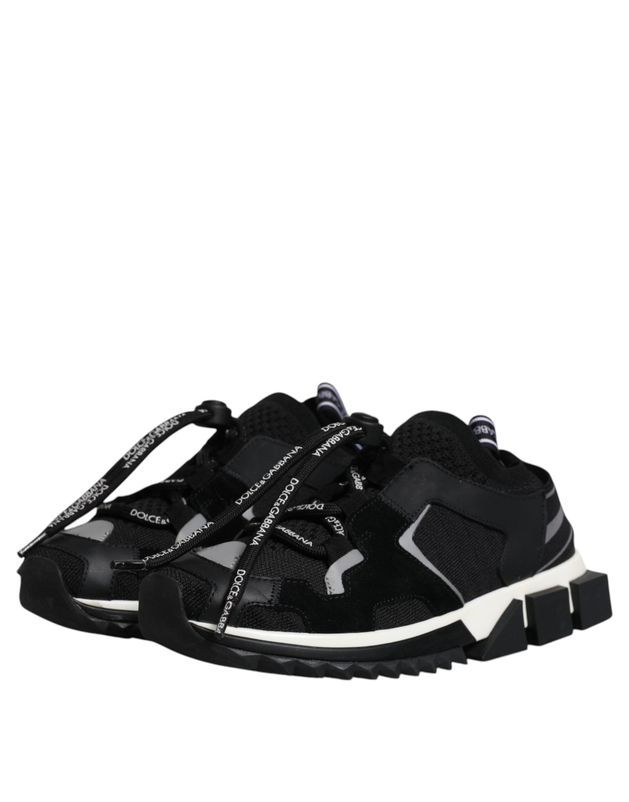 Zapatillas Sorrento con logo blanco y negro