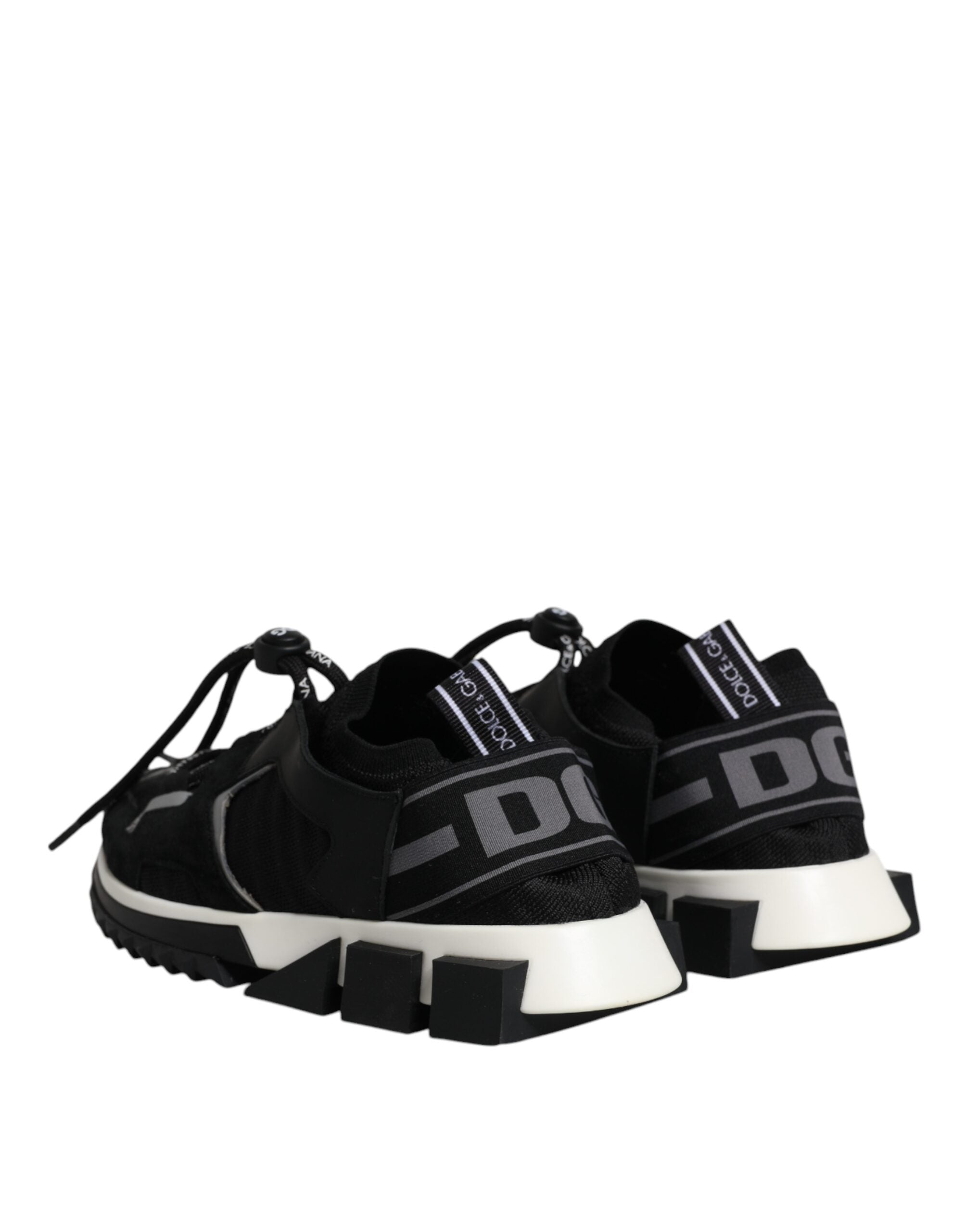 Zapatillas Sorrento con logo blanco y negro