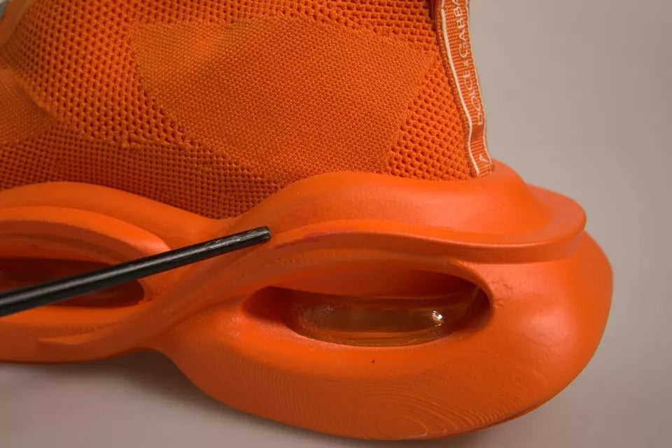 Calcetines naranjas sin cordones con ondas para hombre